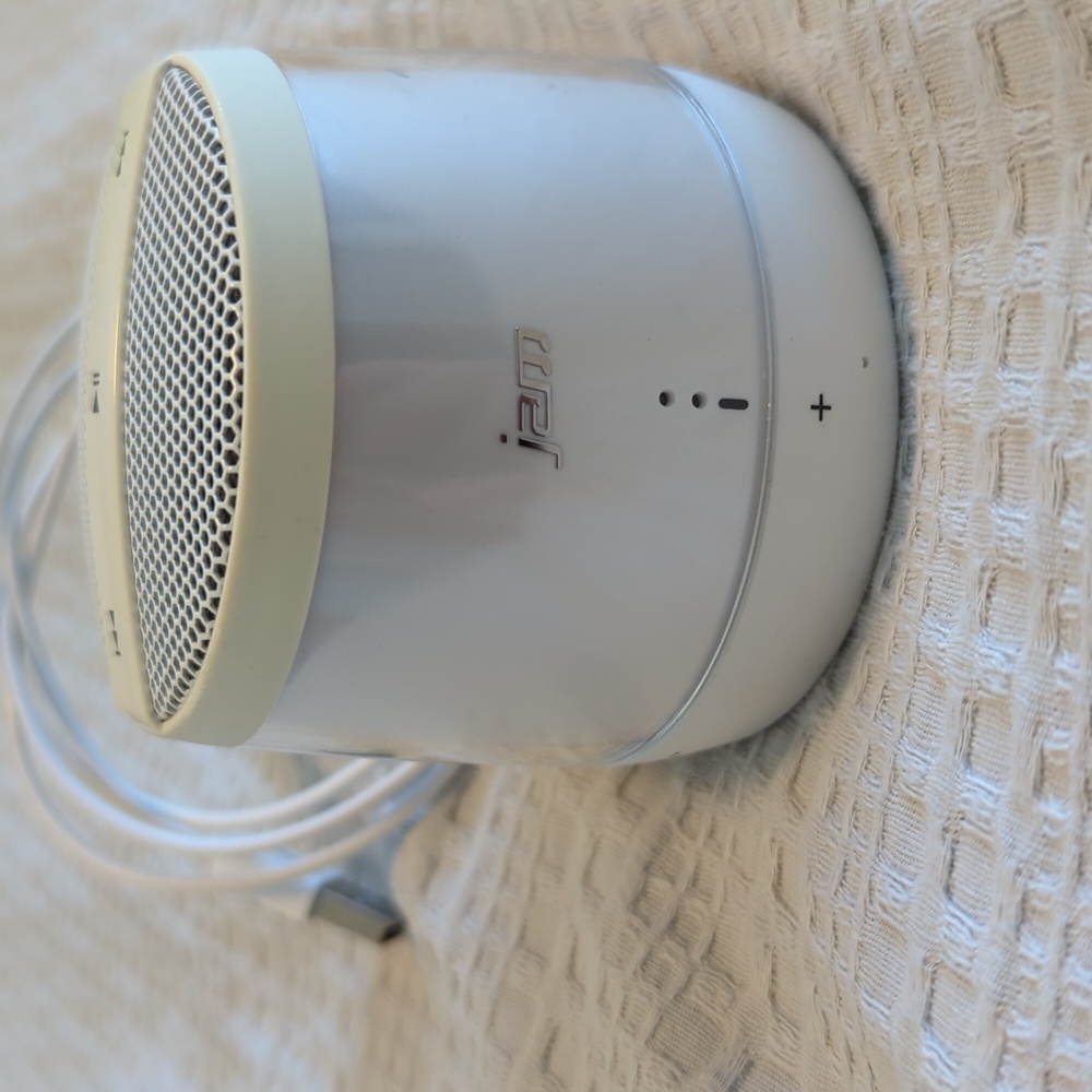 Jam touch wireless speaker